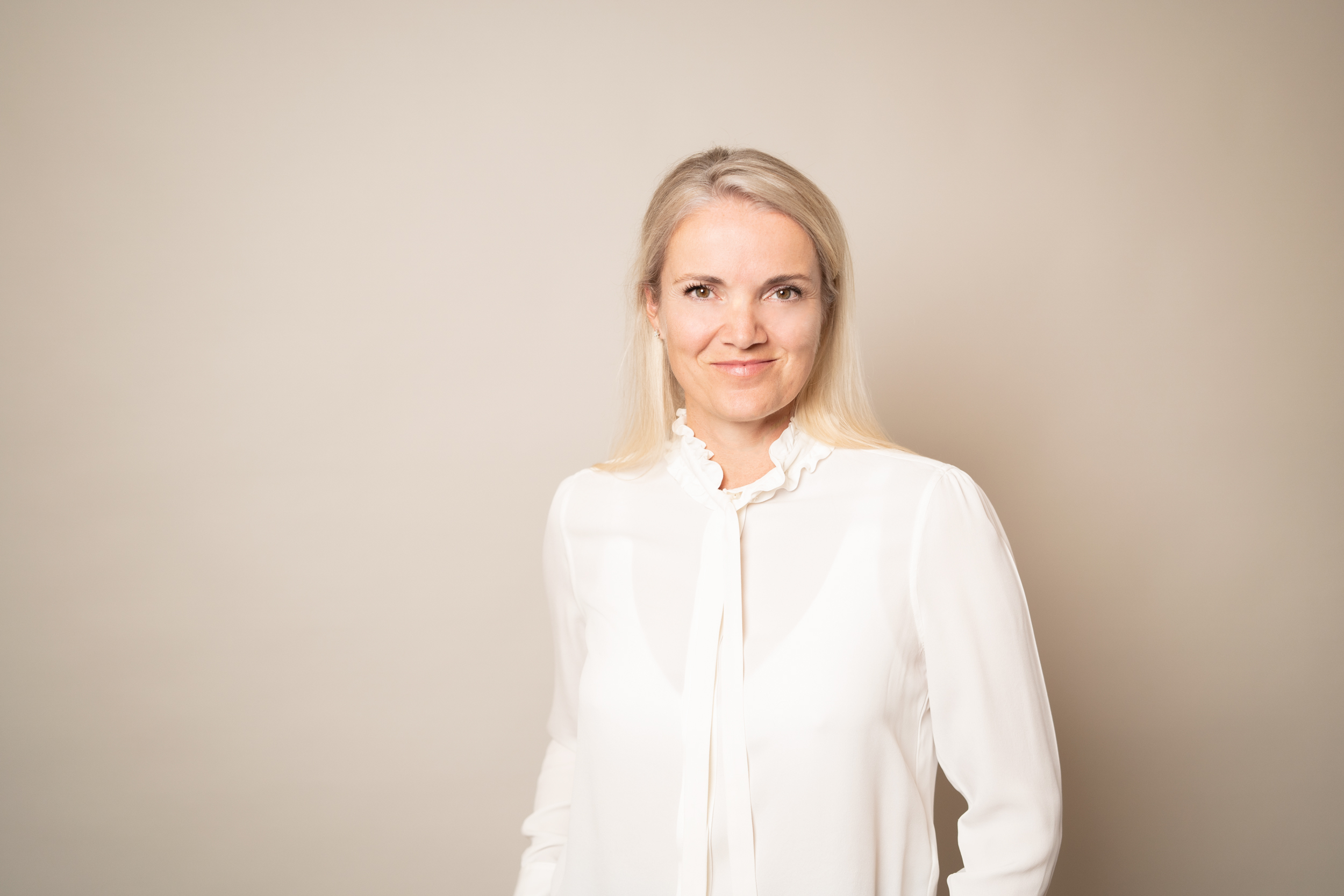Dr. Barbara Bauder